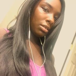 Meet your Posher, Lena